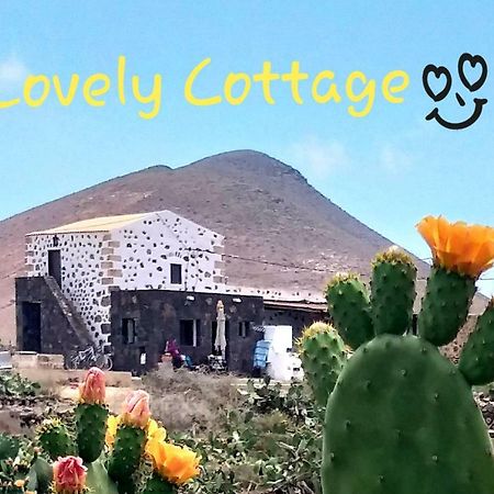 Lovely Cottage La Oliva Exterior photo