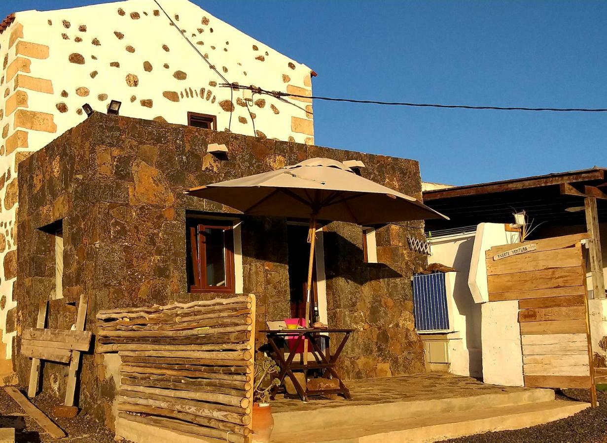 Lovely Cottage La Oliva Exterior photo
